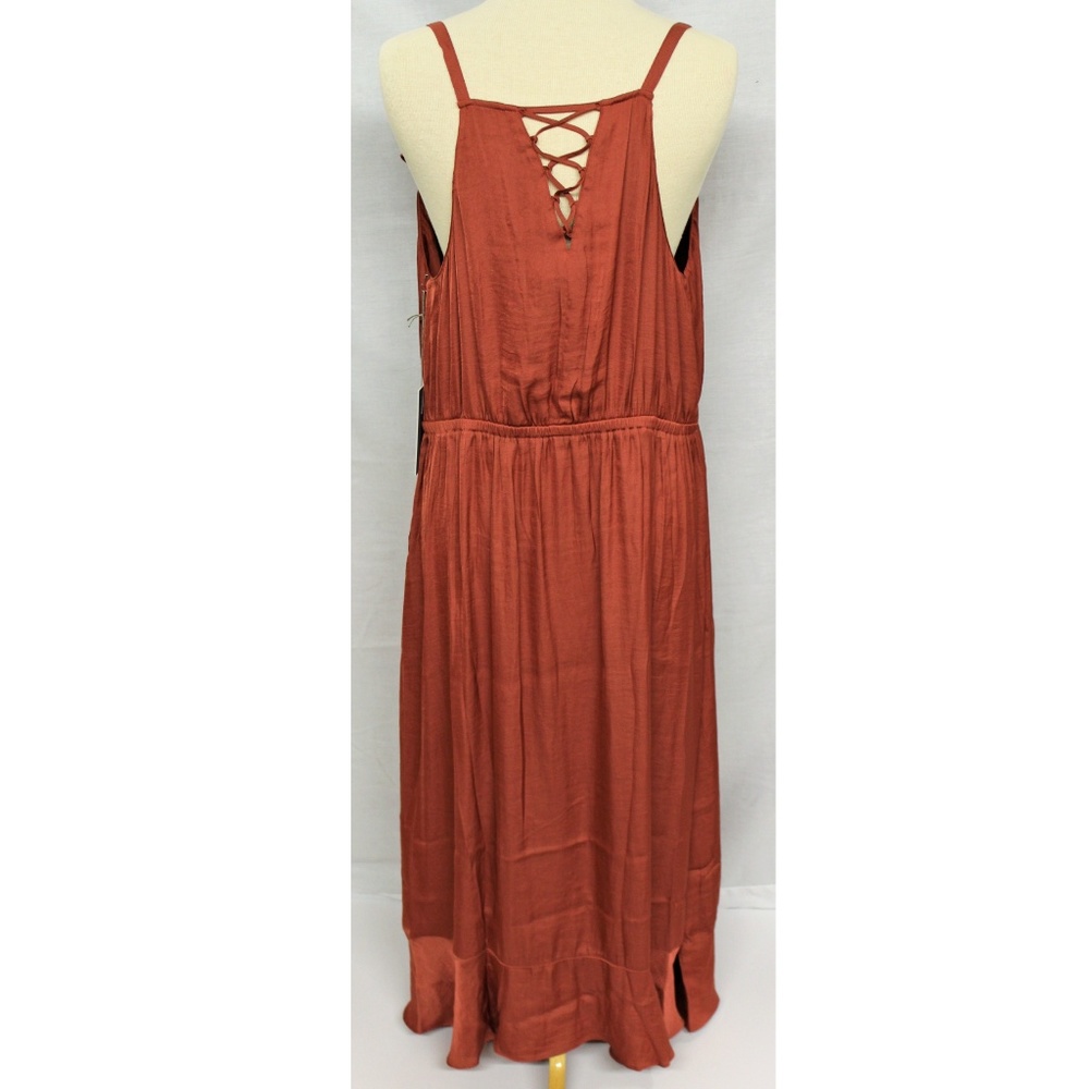 Jennifer Lopez Ruffle Faux-Wrap Dress - Red - Picture 3 of 6